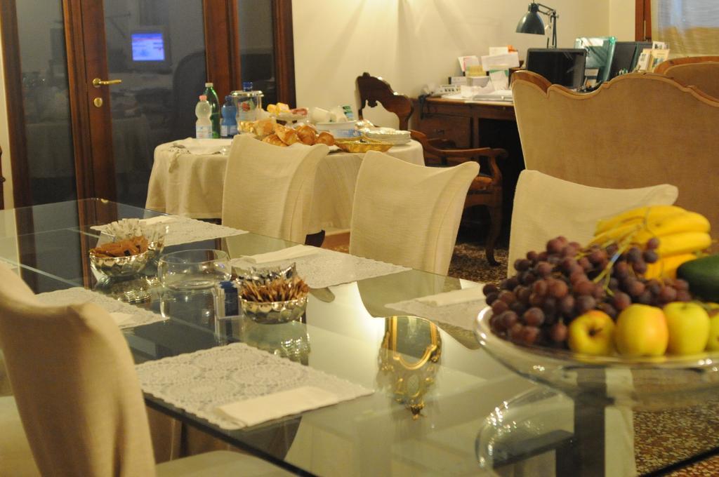 Al Melograno - Room & Breakfast Bologna Buitenkant foto